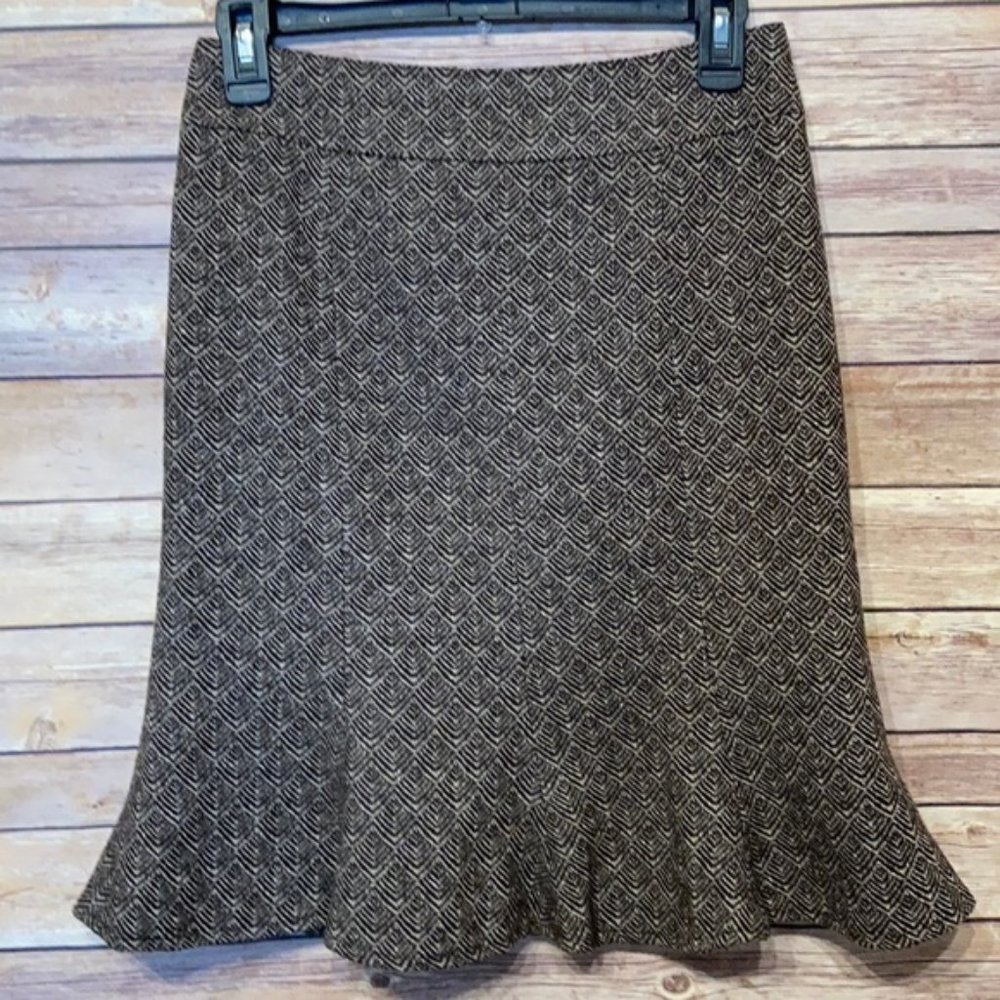 Gorgeous Nanette Lepore wool trumpet skirt sz 6